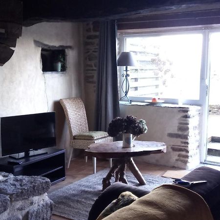 Petite Maison Dans Les Monts D'Arree Ty Coz Commana Zewnętrze zdjęcie
