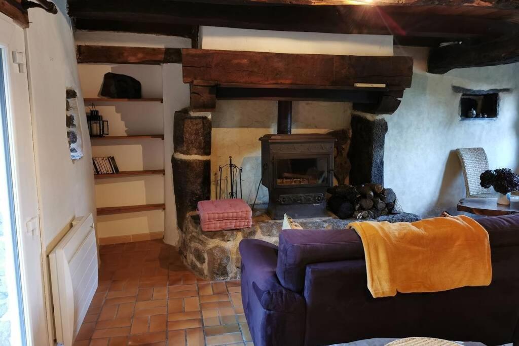 Petite Maison Dans Les Monts D'Arree Ty Coz Commana Zewnętrze zdjęcie