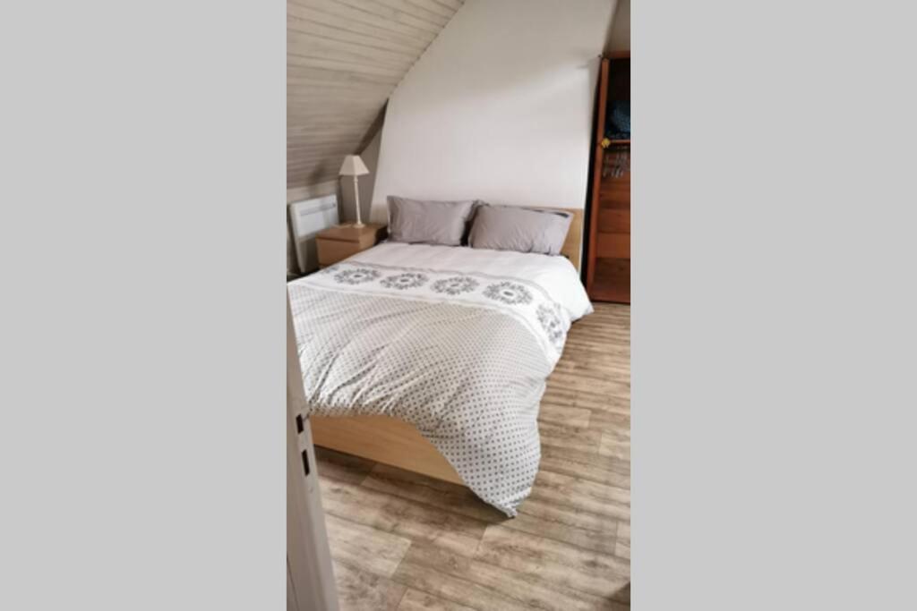 Petite Maison Dans Les Monts D'Arree Ty Coz Commana Zewnętrze zdjęcie
