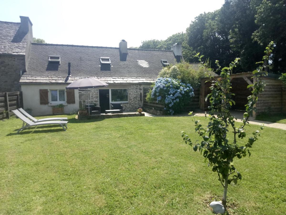 Petite Maison Dans Les Monts D'Arree Ty Coz Commana Zewnętrze zdjęcie
